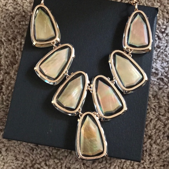 NWT New Kendra Scott Harlow Gold Chain Abalone Large Statement Necklace Rare - Picture 4 of 4